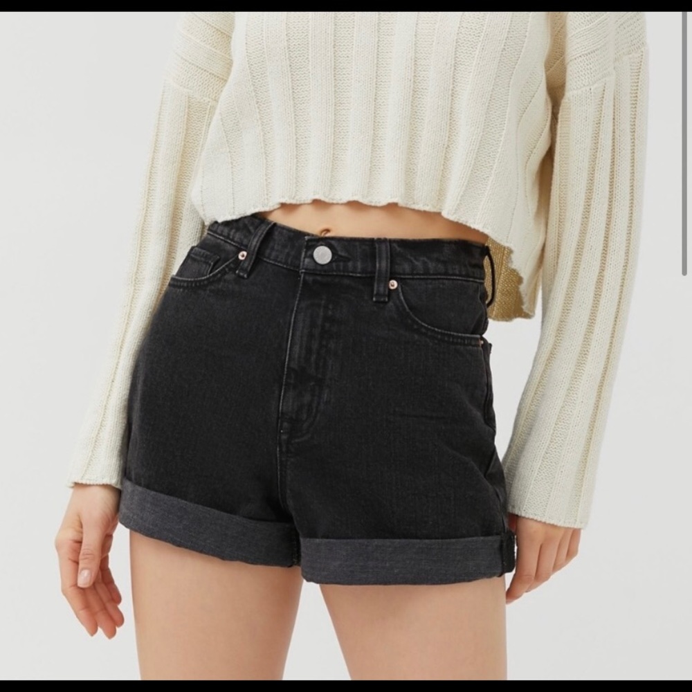 Urban Outfitters BDG mom high rise black washed short